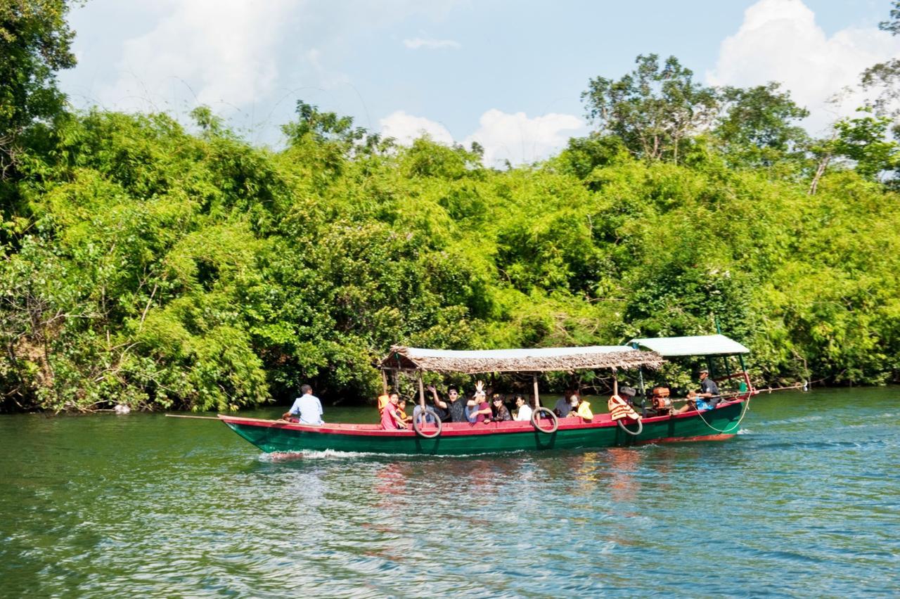 Tatai Hotel Resort & Marina Exterior photo