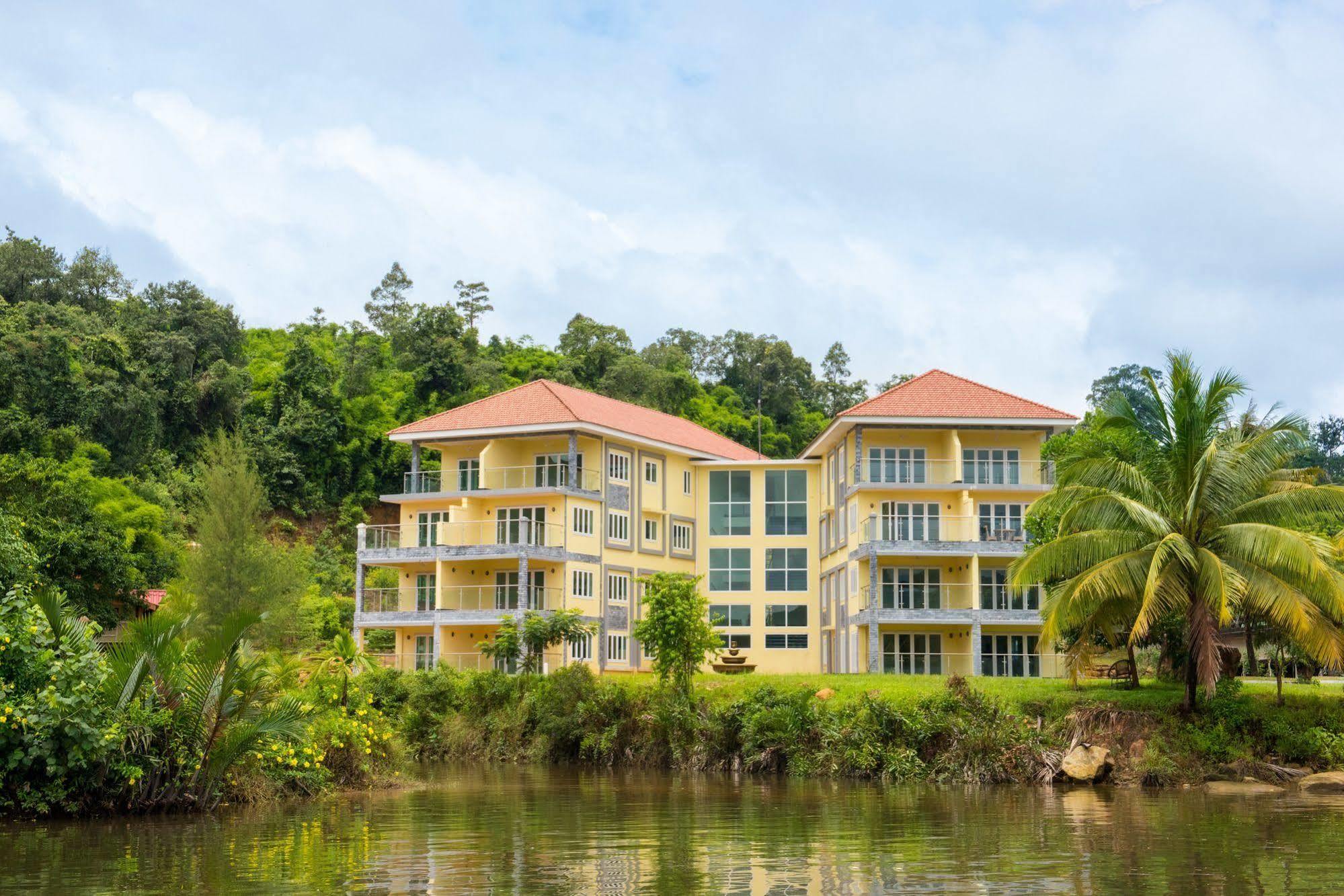 Tatai Hotel Resort & Marina Exterior photo