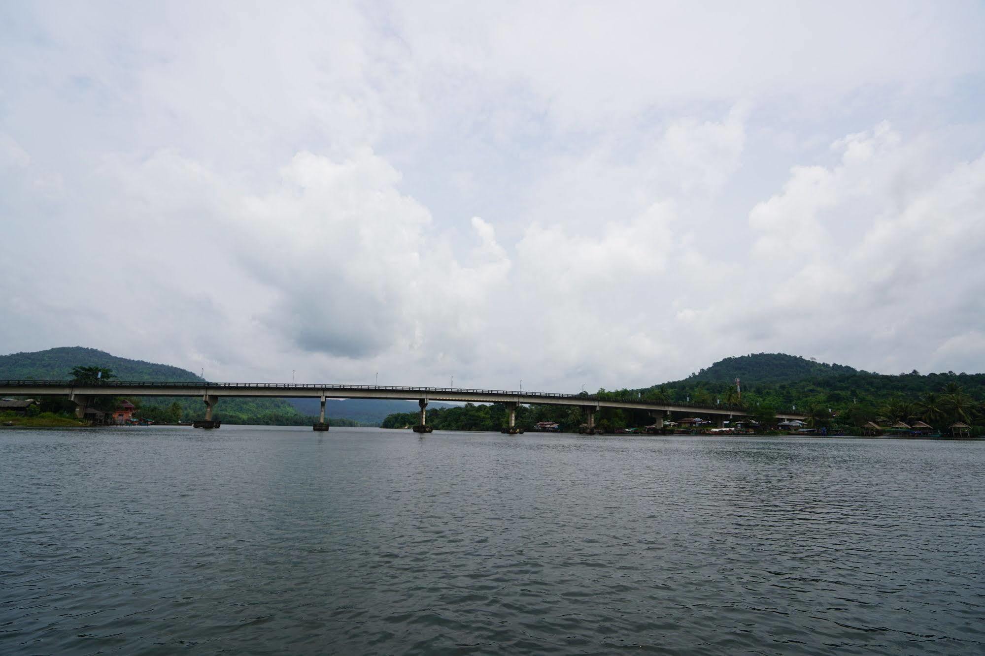 Tatai Hotel Resort & Marina Exterior photo